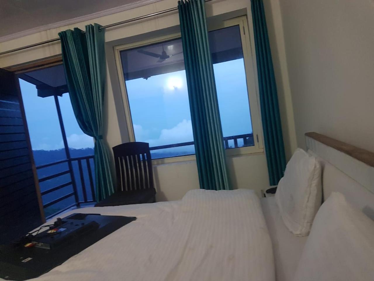 Oyo 23298 Hotel Uttaranchal Inn Нейнитал Екстериор снимка