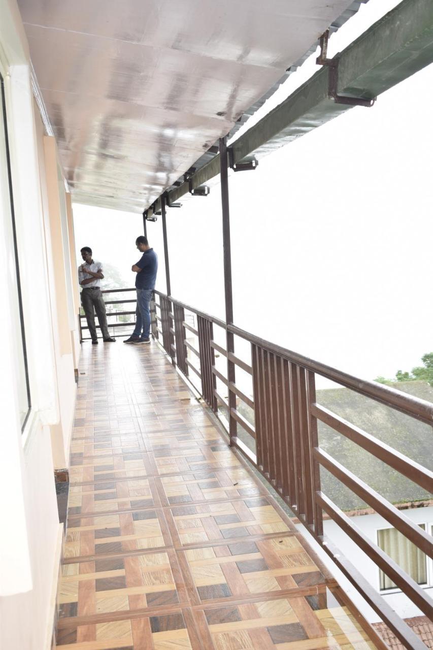 Oyo 23298 Hotel Uttaranchal Inn Нейнитал Екстериор снимка