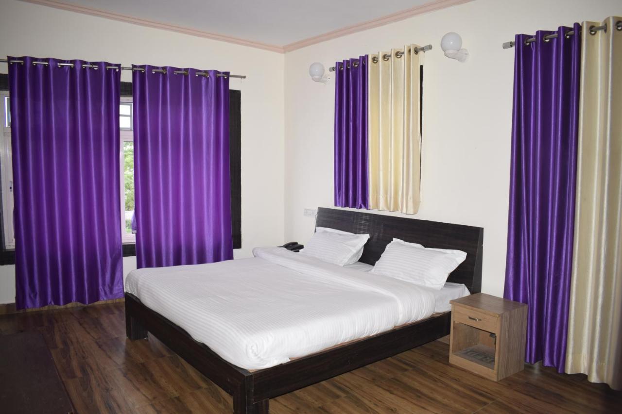 Oyo 23298 Hotel Uttaranchal Inn Нейнитал Екстериор снимка