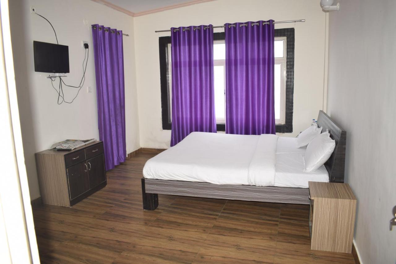 Oyo 23298 Hotel Uttaranchal Inn Нейнитал Екстериор снимка