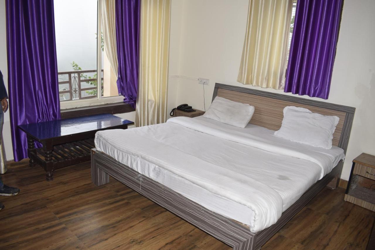 Oyo 23298 Hotel Uttaranchal Inn Нейнитал Екстериор снимка