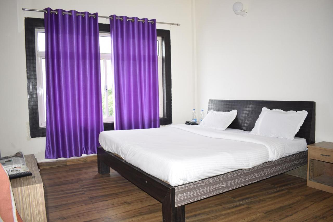 Oyo 23298 Hotel Uttaranchal Inn Нейнитал Екстериор снимка
