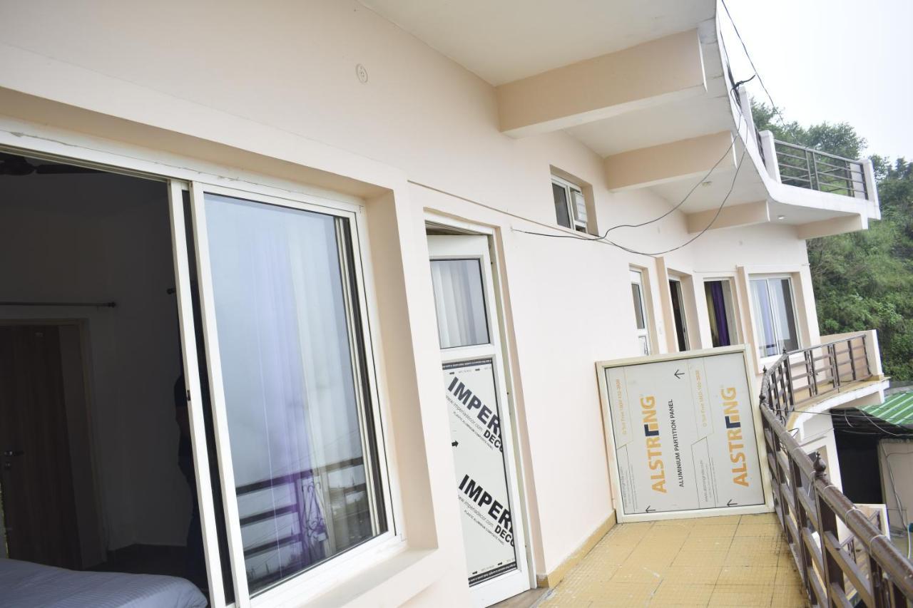 Oyo 23298 Hotel Uttaranchal Inn Нейнитал Екстериор снимка